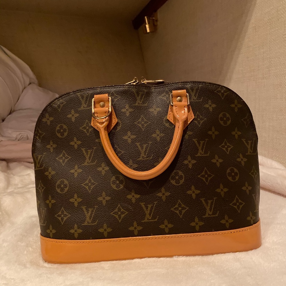 Lv alma mono pm